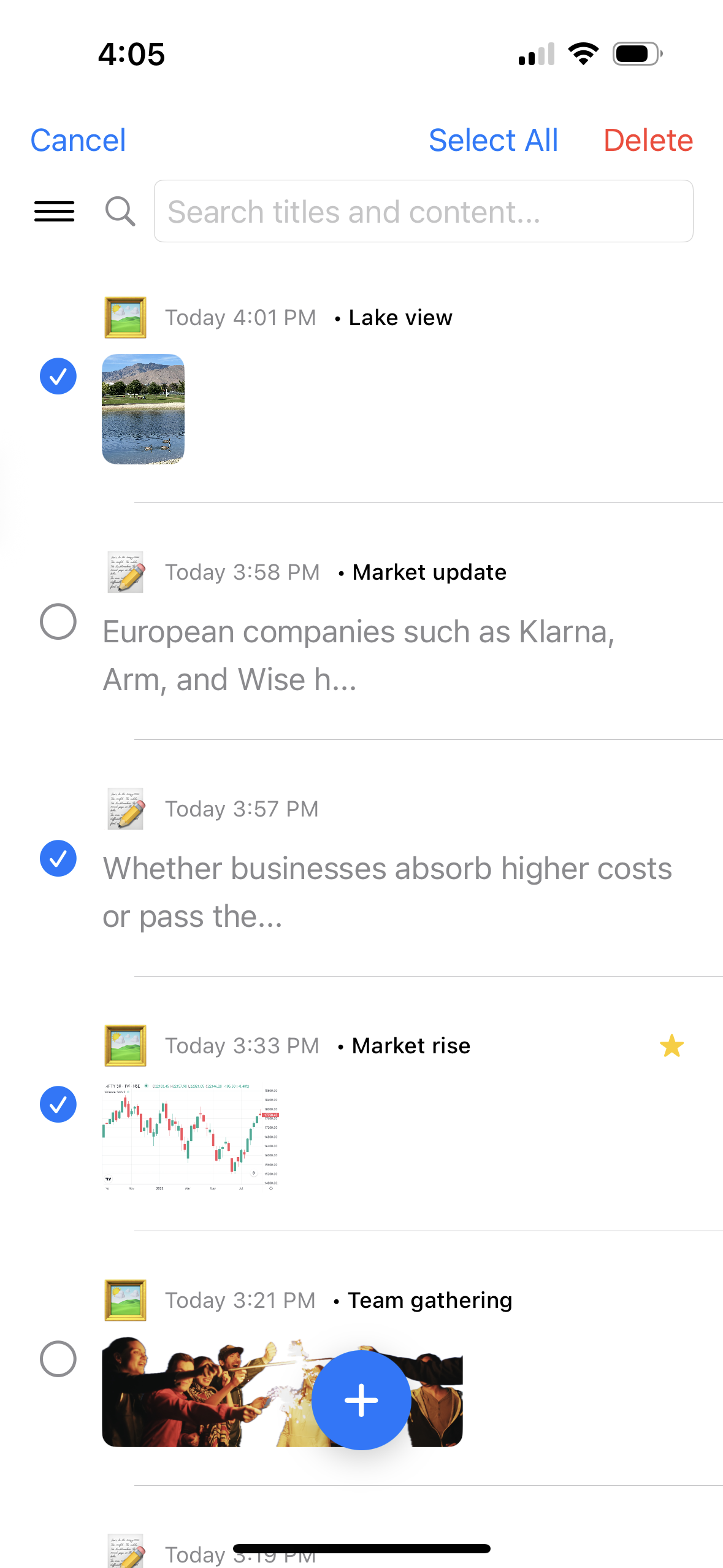 Selection mode interface showing multiple clips selected with checkmarks and bulk delete options